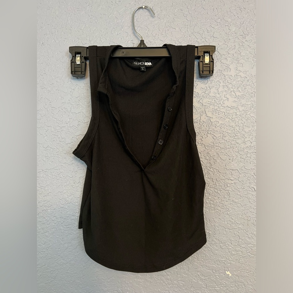 Fashion Nova | Button Up Sleeveless Crop Top | Small